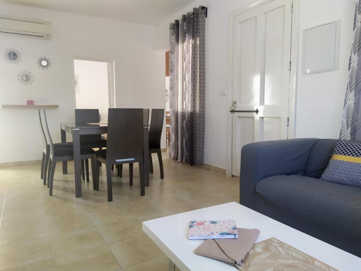 Hermosa Casa Con Piscina Cerca De La Playa De Punta Prima ปุนตาพริมา ภายนอก รูปภาพ